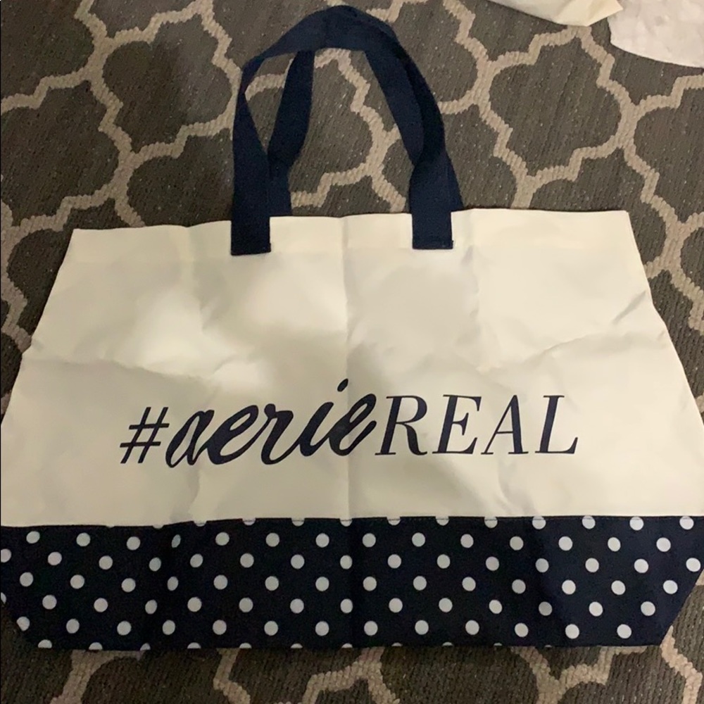 Aerie tote